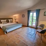 De Gleyzes - Charme Authentique & Detente Avec Piscine Lédenon