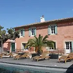 De Gleyzes - Charme Authentique & Detente Avec Piscine Frühstückspension 3*