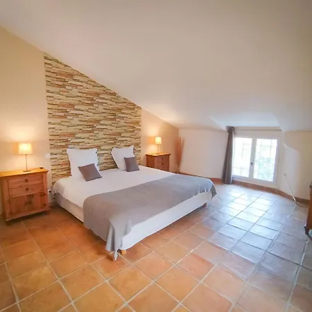 Bed & Breakfast De Gleyzes - Charme Authentique & Detente Avec Piscine 3*