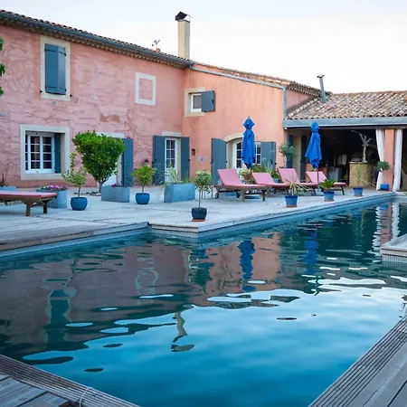 Bed & Breakfast De Gleyzes De Charme Ledenon