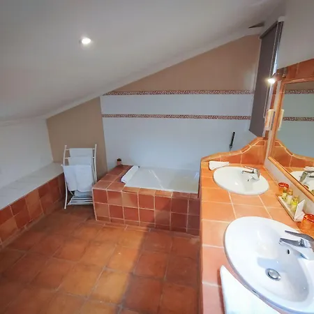 B&B De Gleyzes - Maison & Table D'hotes Avec Piscine
