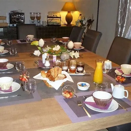 Frühstückspension De Gleyzes De Charme 4*