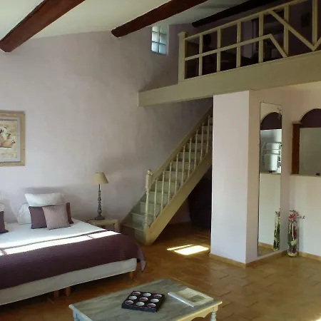 Bed & Breakfast De Gleyzes De Charme 4*