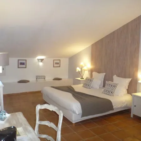 De Gleyzes De Charme Bed & Breakfast Ledenon